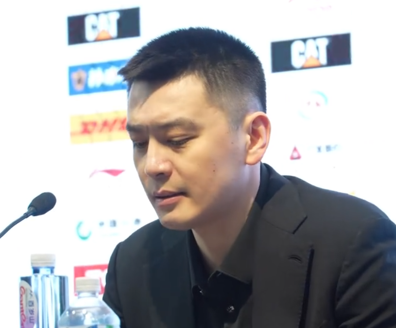九游体育-胜新疆发布会！杨鸣爆赞赵继伟但未回正轨，继伟亲承恢复期很着急
