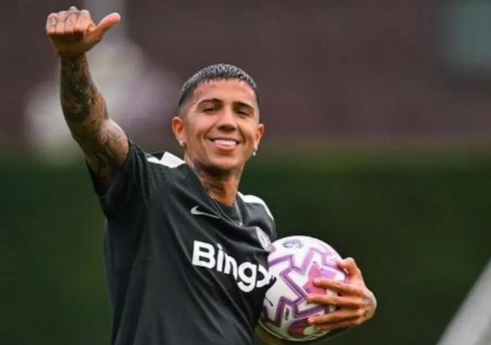 九游体育-恩佐再示好皇马称想住马德里，与切尔西合同至2032年|阿根廷|恩佐·费尔南德斯|本菲卡足球俱乐部|皇家马德里|圣地亚哥-伯纳乌足球场_新浪体育_新浪新闻